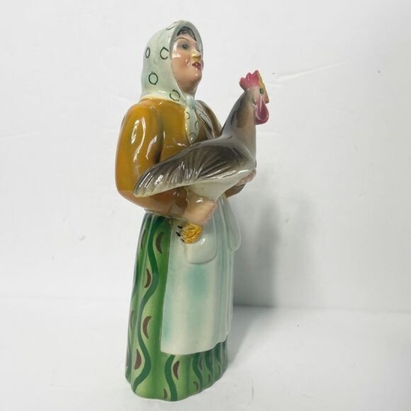 Vintage Triart Bassano Italian Art Deco Ceramic Peasant Woman Chicken 9" Tall - Picture 7 of 11